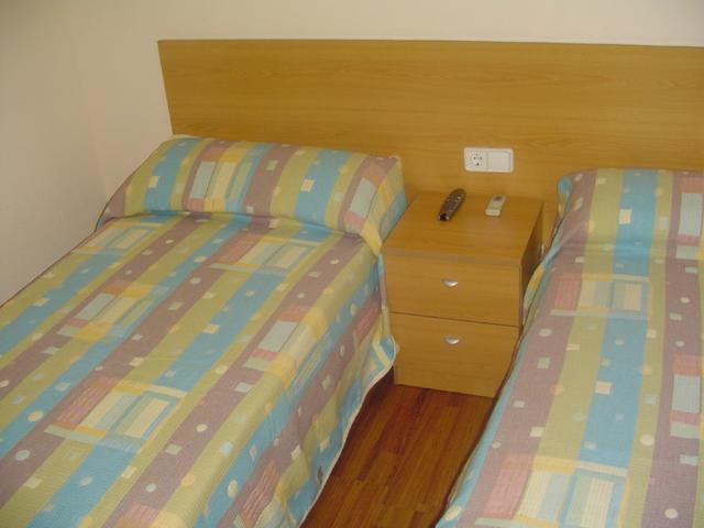 Hostal Vimar La Llosa Eksteriør bilde